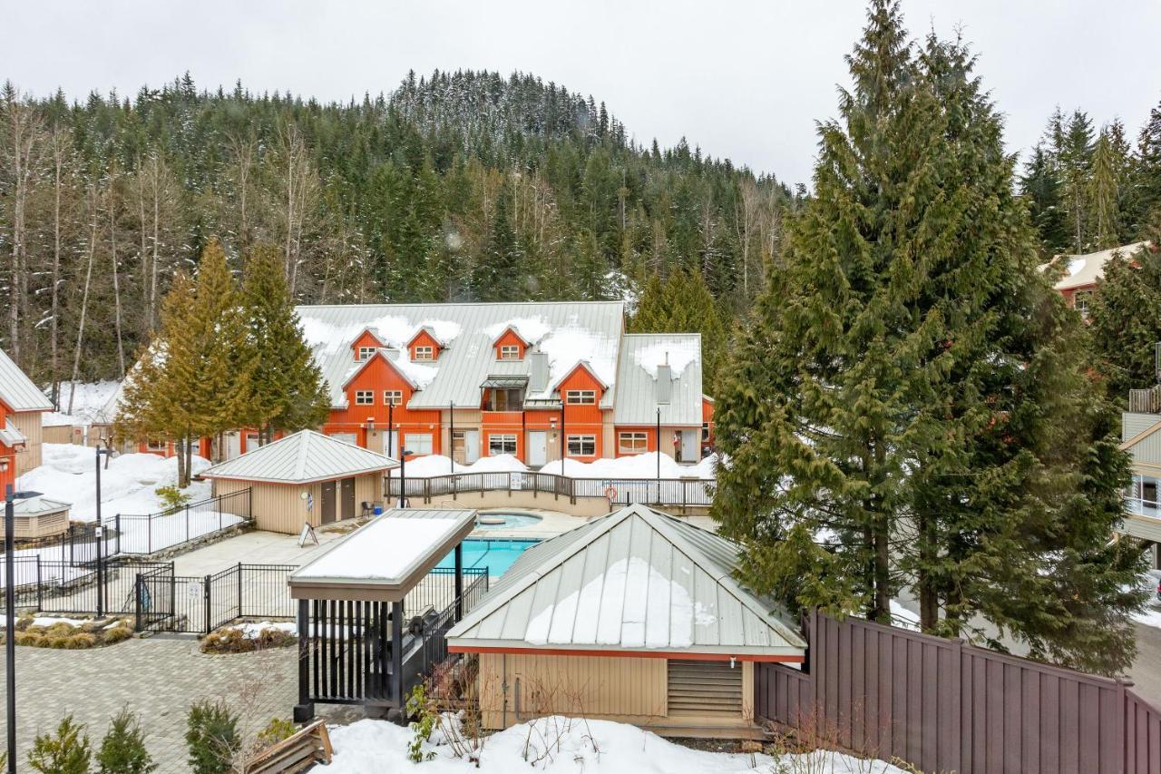 Lake Placid Lodge By Whiski Jack Whistler Exterior foto