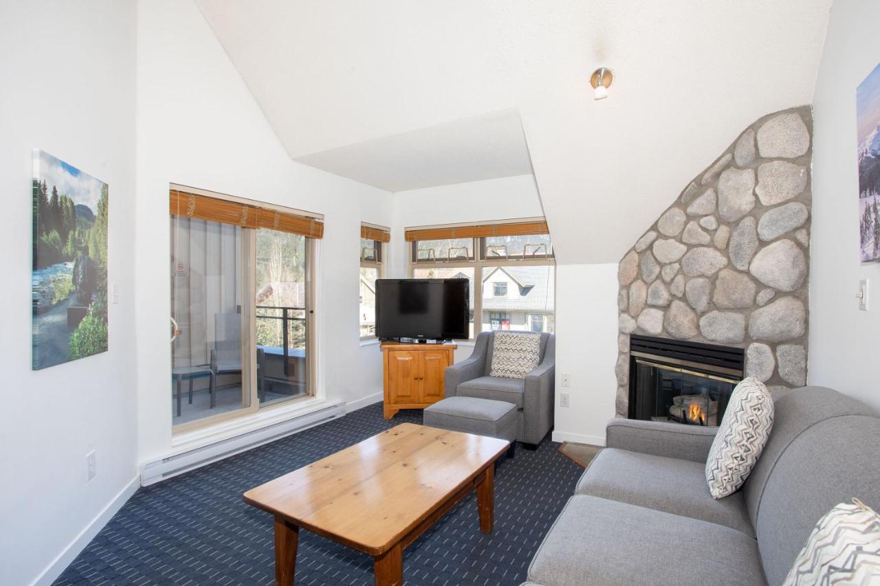 Lake Placid Lodge By Whiski Jack Whistler Exterior foto